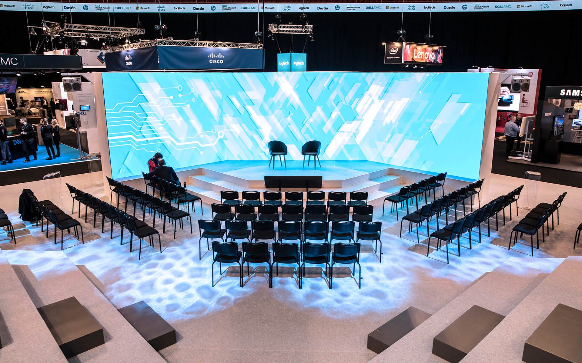 LED-skärm i mässmonter på Dustin Expo 2018 mässan i Globen
