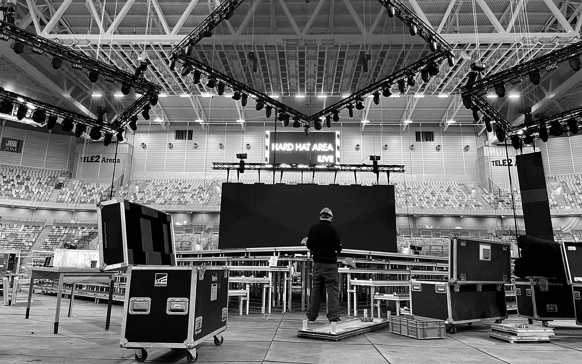 Byggnation av scen till event på Tele2 Arena