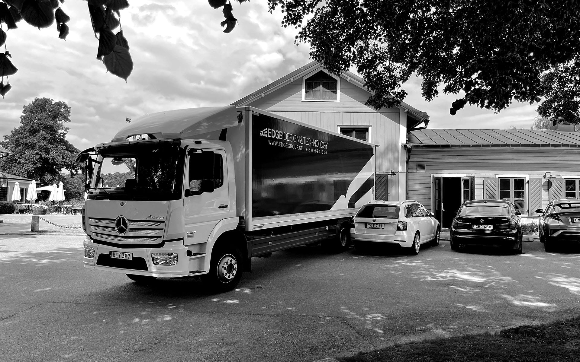 EDGE lastbil levererar utrustning till Stallmästargården